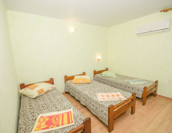 Эконом 3-местный корпус 2 - Хостел «Вилла Любимая» Береговое