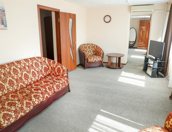 Апартаменты стандарт (с завтраком) - Гостиница «Центральная» Бийск