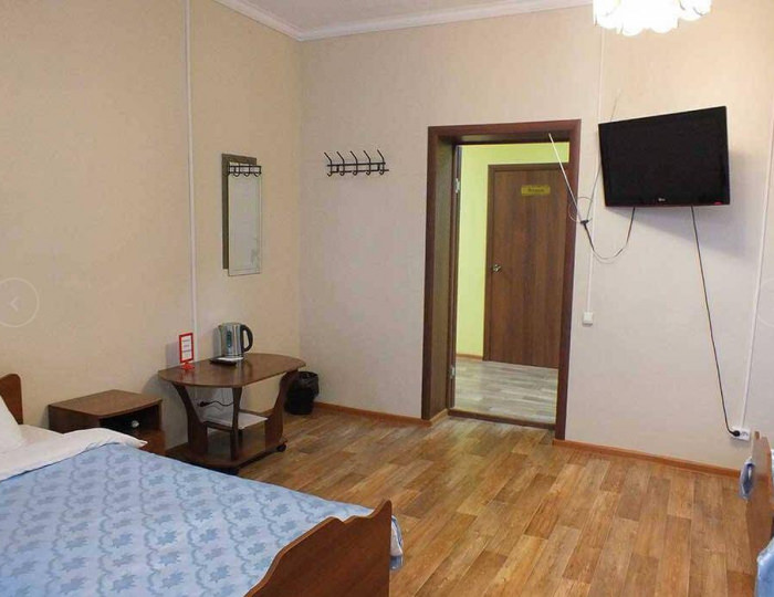 Кровать в 5-местном общем номере (с завтраком) - Мини-отель «ФорсажЪ» Бийск