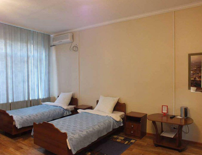 Кровать в 5-местном общем номере (с завтраком) - Мини-отель «ФорсажЪ» Бийск