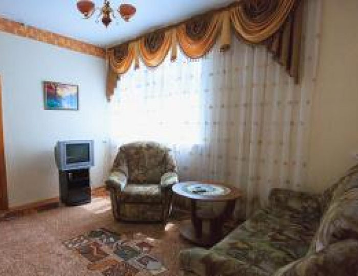 5-комнатные апартаменты стандарт (с завтраком) - Гостиница «Восток» Бийск