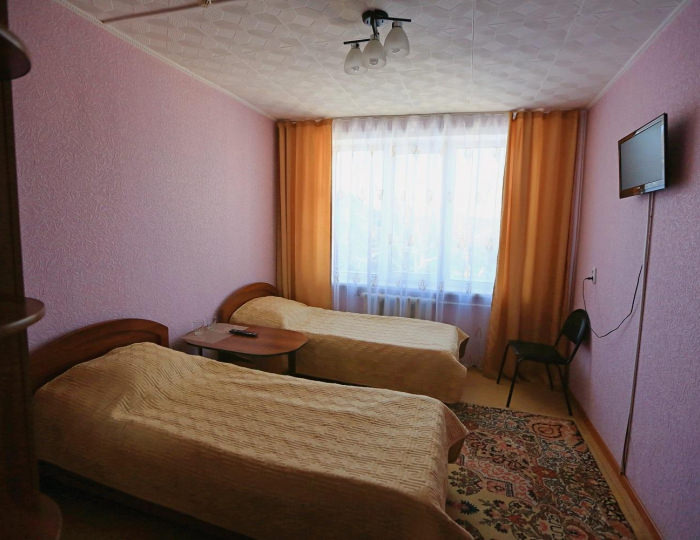 Номер стандарт с 2 односпальными кроватями (с завтраком) - Гостиница «Восток» Бийск