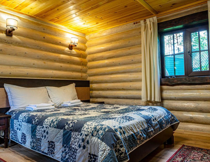 Коттедж улучшенный с 1 двуспальной кроватью (с завтраком) - База отдыха «Кедровый остров» Усть-Сема