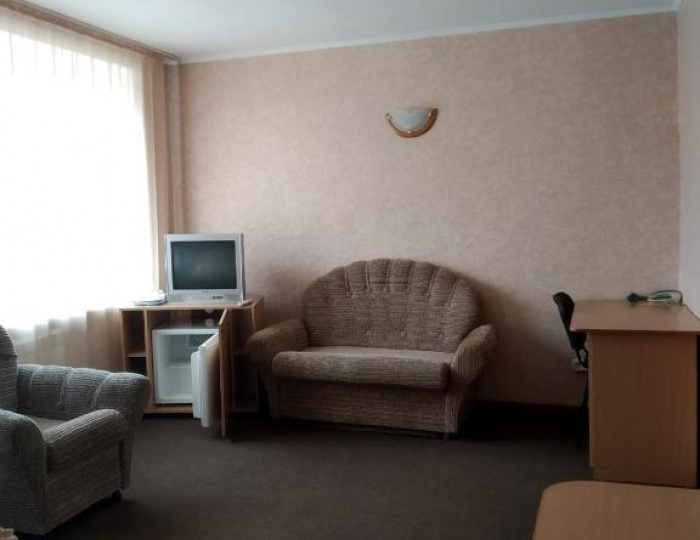 Номер полулюкс с 2 односпальными кроватями - Мини-отель «Гвоздика» Бийск