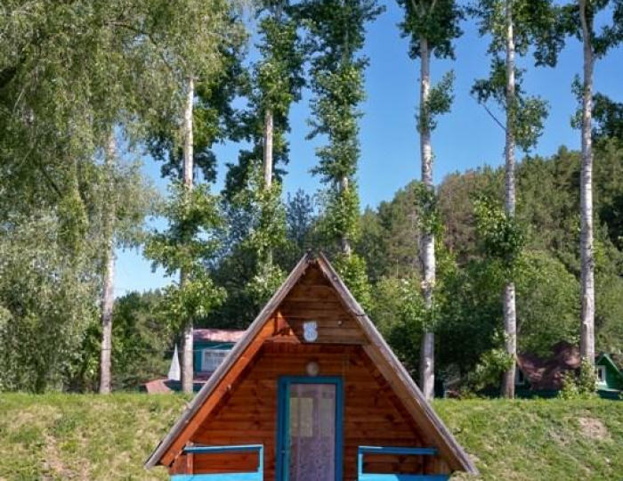 Бунгало стандарт с 2 односпальными кроватями (с пансионом) - Санаторий «Рассветы над Бией» Стан-Бехтемир