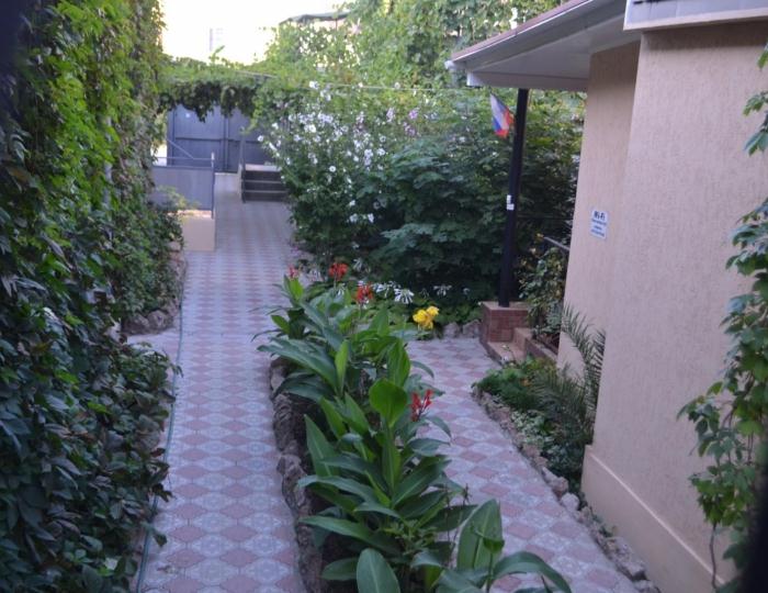 Гостевой дом «Черноморский дворик» Береговое