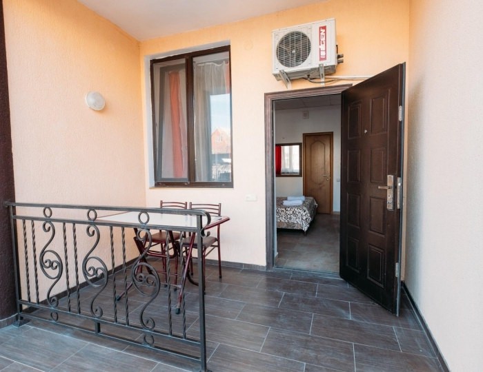 Гостевой дом «Поющие в Терновнике» Анапа