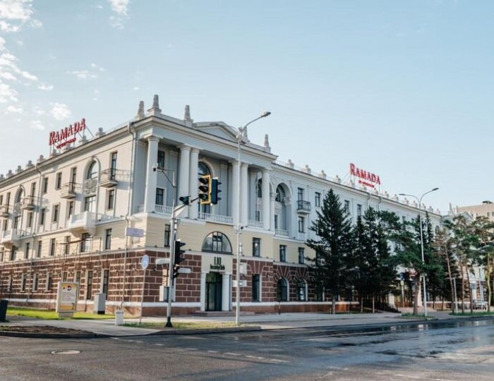 Отель «Рамада Бай Виндхем» Астана
