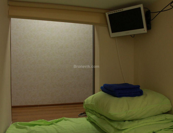 Кровать в 8-местном общем номере - Мини-отель «Аксиома» Гатчина