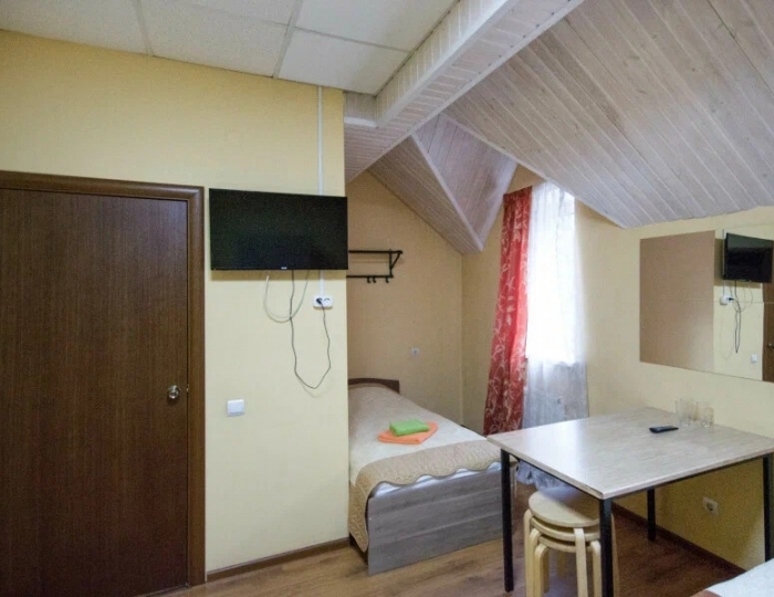 Номер стандарт с 3 односпальными кроватями - Отель «За околицей» Удельная