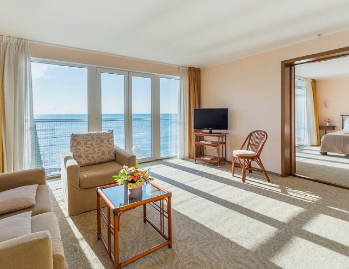 Люкс 2-местный 2-комнатный - Эко-отель «Левант» Ялта