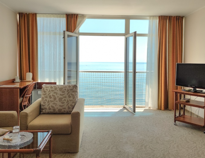 Люкс 2-местный 2-комнатный - Эко-отель «Левант» Ялта