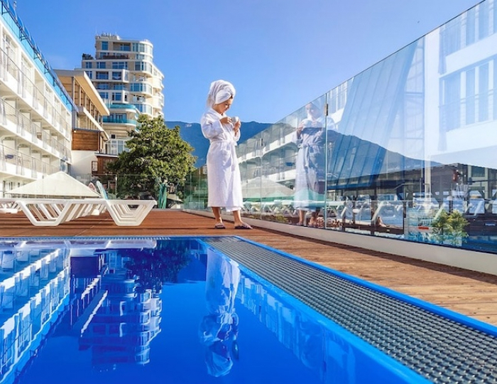 Бассейны - Эко-отель «Левант» Ялта