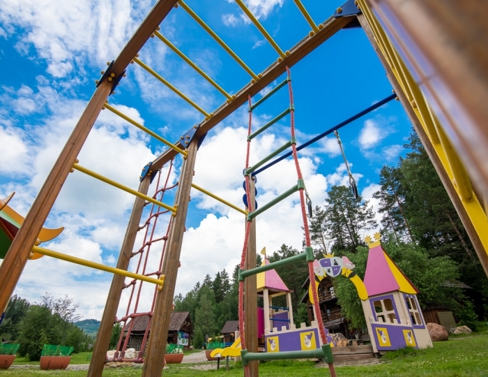 Услуги для детей - База отдыха «Таежная заимка Лесная сказка»