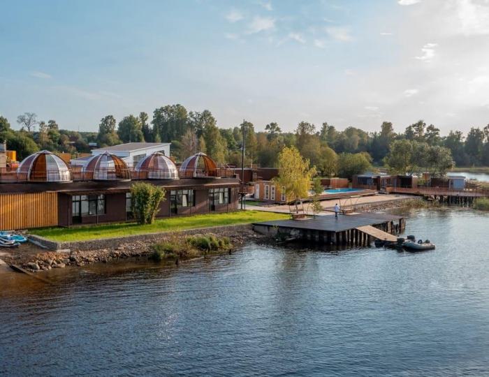 База отдыха «Мыс на Неве» Павлово