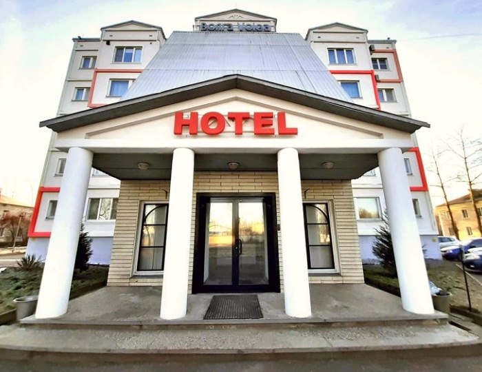 Отель «Максрумс Волга Рыбинск Голливуд»