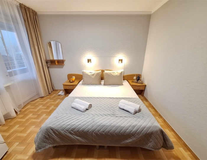 "НЕБО 7" Трехместный Комфортный номер с кроватями TWIN/DBL и одноместным диваном на 2 этаже - Гостевой дом «Цитрус» Геленджик