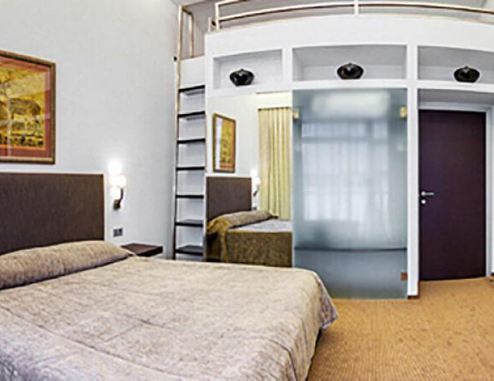 Номер люкс с двуспальной кроватью (корпус FOX-INN) - База отдыха «Лисья нора» Игнатово