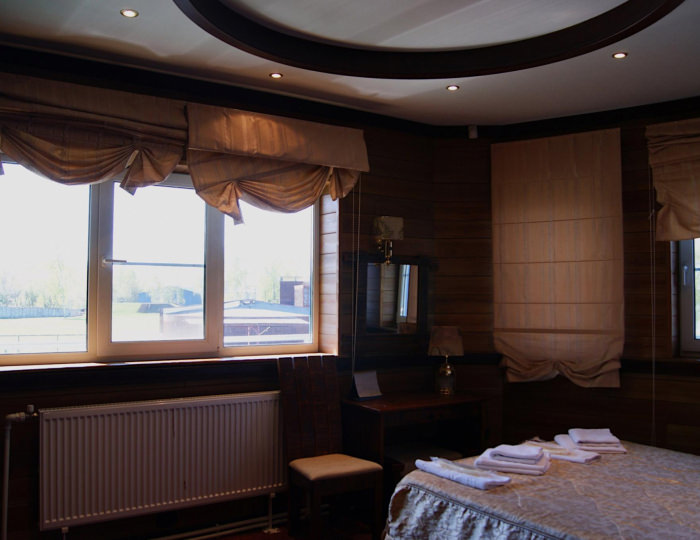 2-комнатная каюта люкс улучшенный с 1 двуспальной кроватью - Отель «Аквамарин» Подрезово