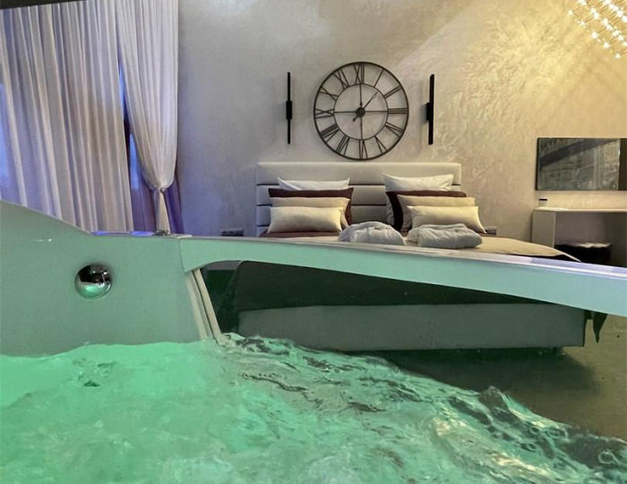 Номер люкс VIP - Загородный отель «Малиновка» Исаково