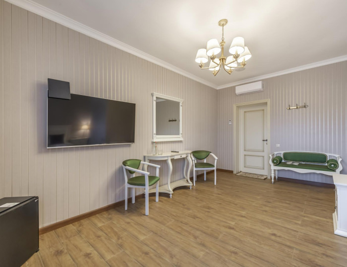 2-местный номер стандарт с 1 двуспальной кроватью - Загородный отель «Малиновка» Исаково