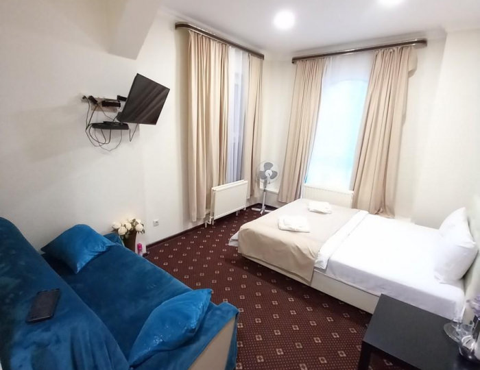 Номер люкс с 1 двуспальной кроватью - Отель «Hotel-City» Видное