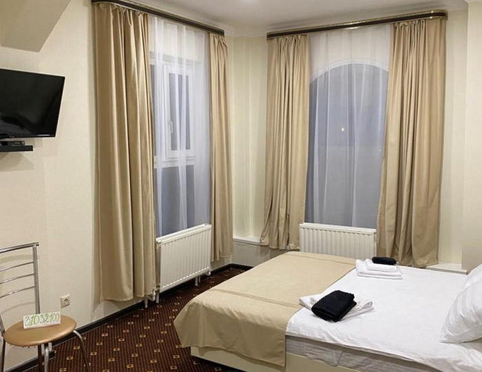 Номер люкс с 1 двуспальной кроватью - Отель «Hotel-City» Видное