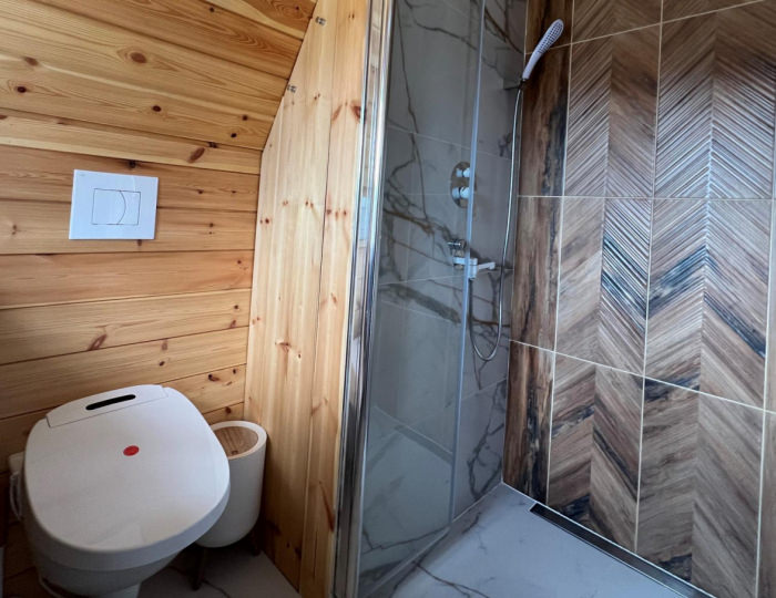 Коттедж премиум с 1 двуспальной кроватью - Загородный отель Ёлкино.Life / Ёлкино.Лайф Рыбушки