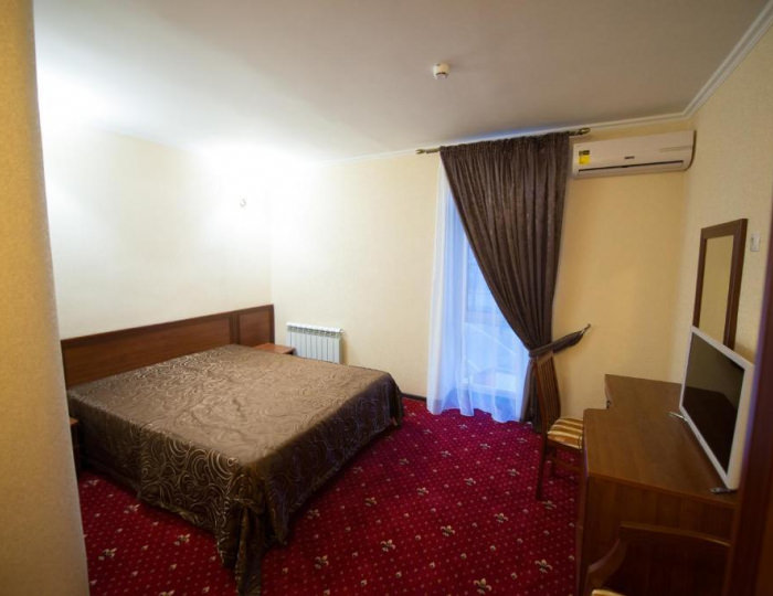 Номер стандарт с 1 двуспальной кроватью - Отель «Колизей» Тамбов