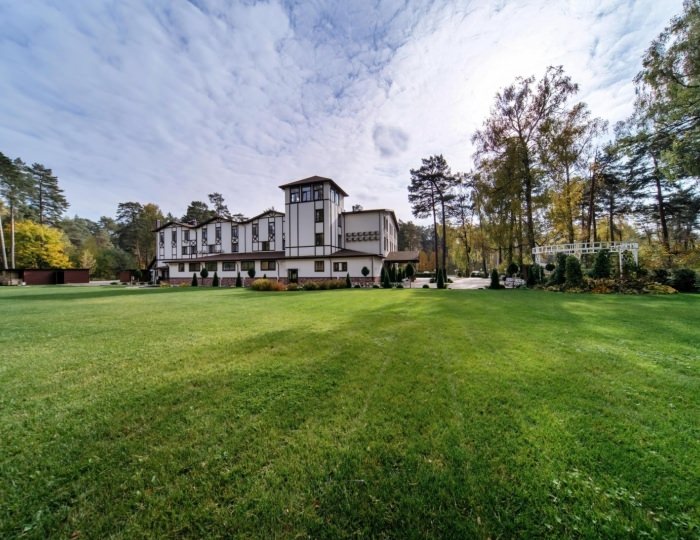 Отель «Дубрава» Красный бор