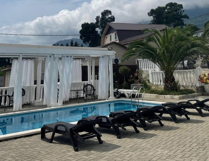 Отель White / Белый Новый Афон