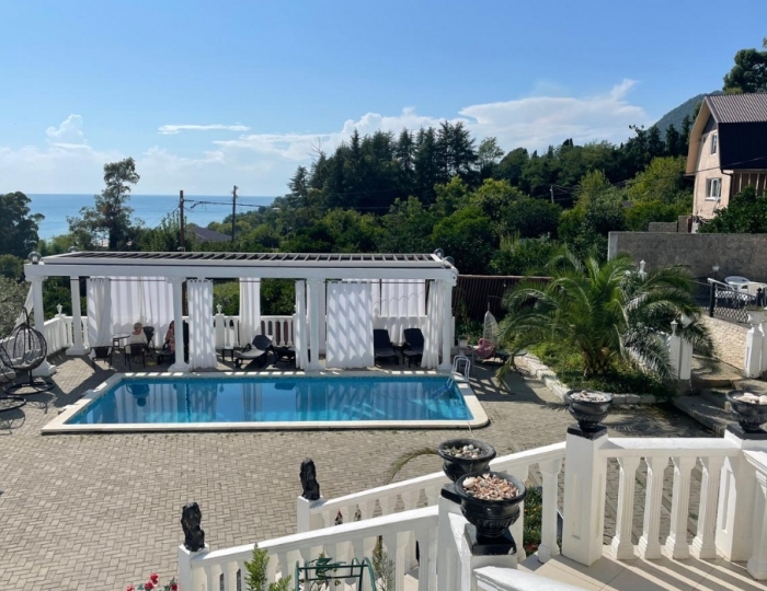 Отель White / Белый Новый Афон