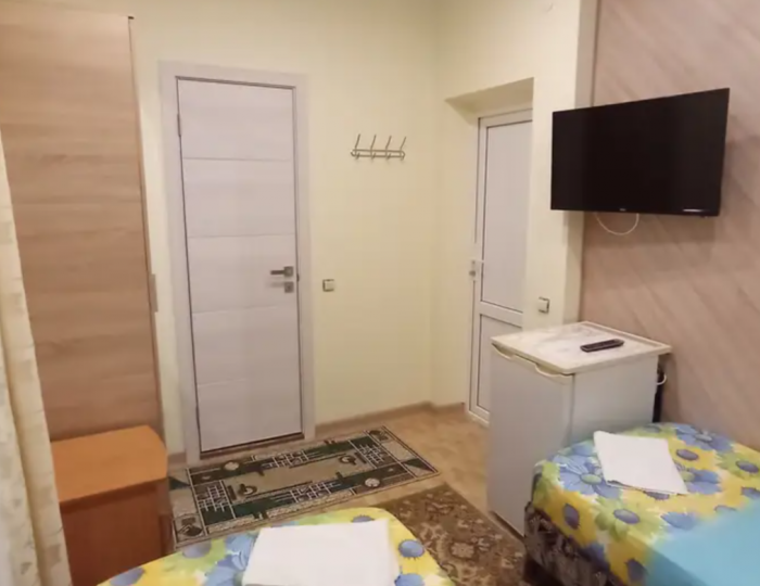 Номер стандарт с 2 односпальными кроватями - Гостевой дом «Уютный дворик на Толстого» Геленджик