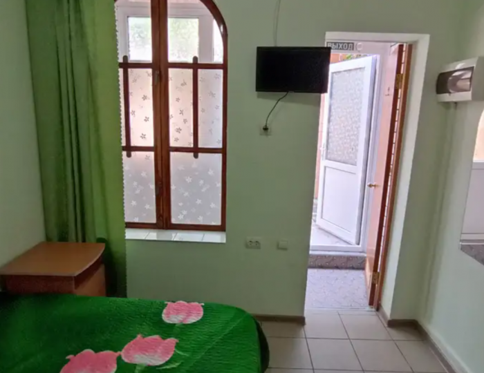 3-комнатный номер комфорт - Гостевой дом «Уютный дворик на Толстого» Геленджик