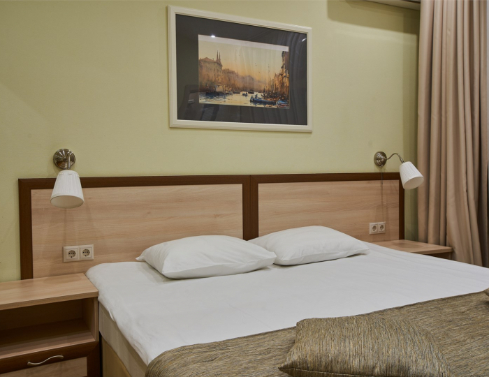 Коттедж 7-мест.2-комн.комфортабельный - Отель «Петрухино-клуб»