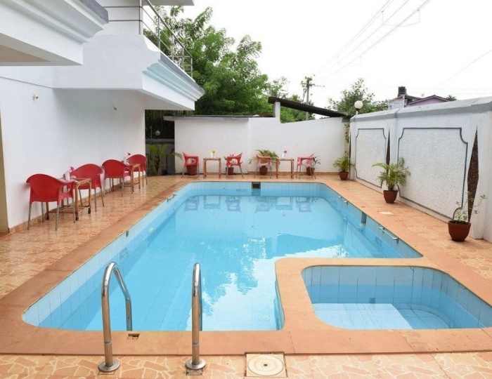 The Verda Express 2 звезды, пляж Морджим, Индия