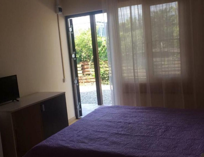 Номер стандарт с 1 двуспальной кроватью - Мини-отель «Семь гор» Сухум Номер стандарт с 1 двуспальной кроватью - Мини-отель «Семь гор» Сухум