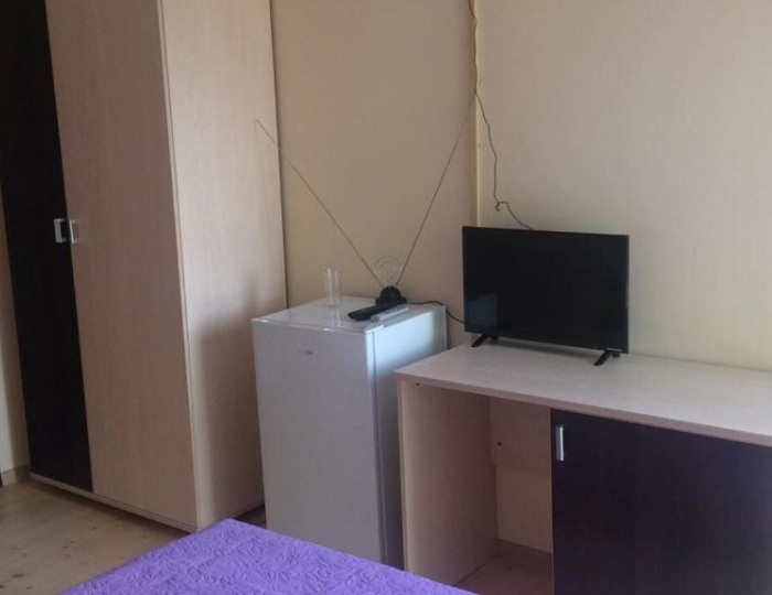 Номер стандарт с 1 двуспальной кроватью - Мини-отель «Семь гор» Сухум Номер стандарт с 1 двуспальной кроватью - Мини-отель «Семь гор» Сухум