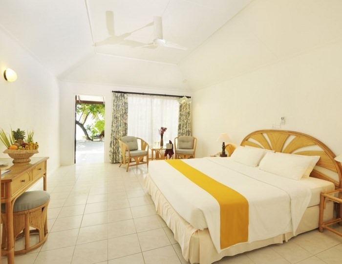 Holiday Island Resort & Spa 4 звезды, атолл Ари, Мальдивы