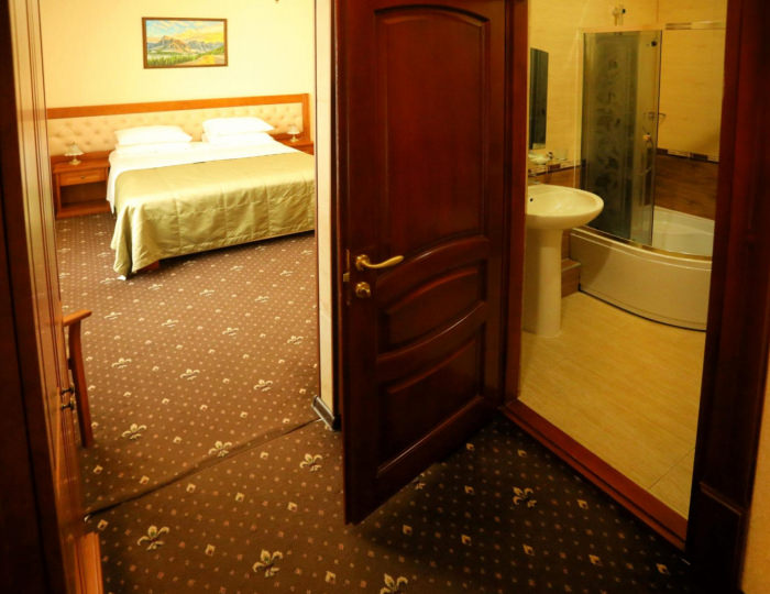 Номер эконом стандарт с 1 двуспальной кроватью - Гостиница «Ритск» Евпатория