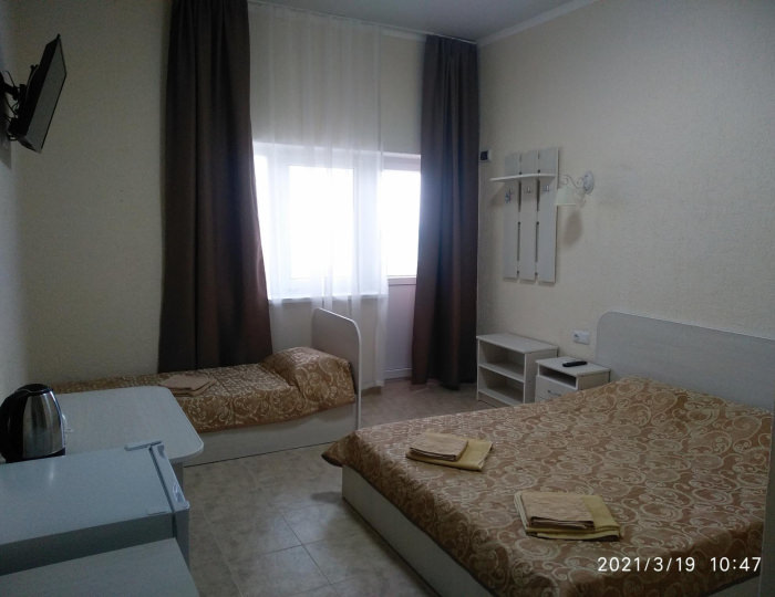 3-местный 1-комнатный номер улучшенный стандарт - Гостиница «Ультрамарин» Заозерное пгт