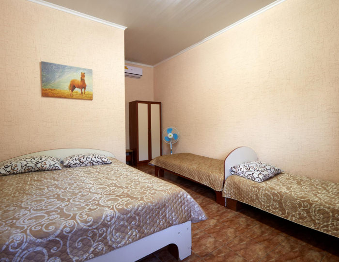 4-местный 1-комнатный номер стандарт - Гостиница «Ультрамарин» Заозерное пгт