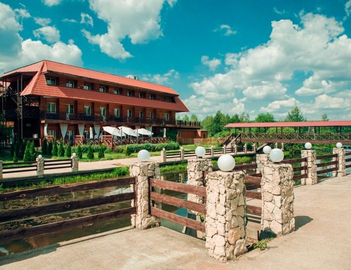 Загородный клуб «Медвежьи Озера»