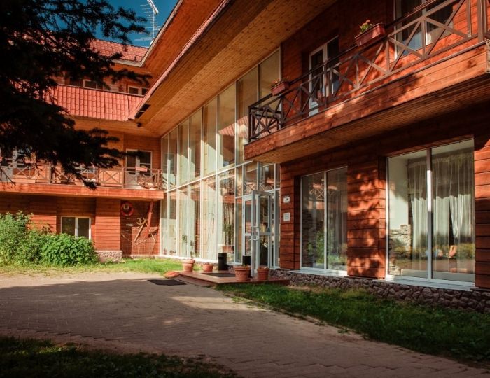 Загородный клуб «Медвежьи Озера»