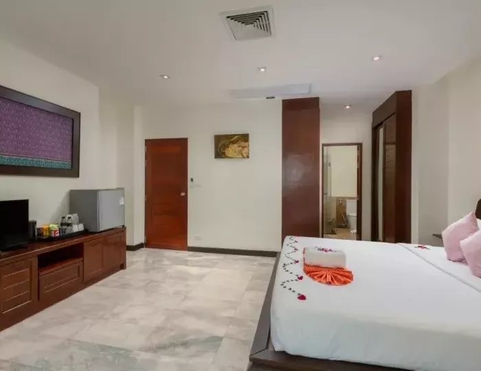 Phunawa Resort 4 звезды, пляж Карон, Таиланд