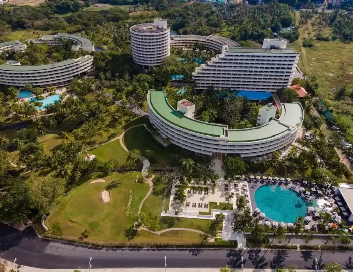 Pullman Phuket Karon Beach Resort 5 звезд, пляж Карон, Таиланд