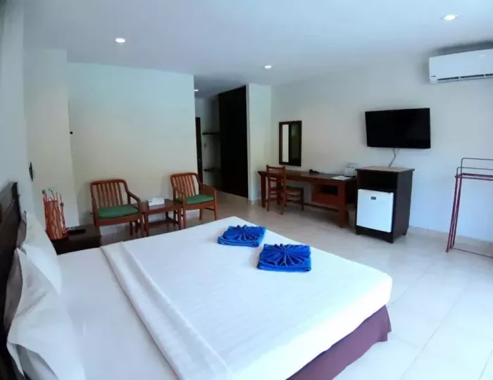 Karon Living Room Hotel 2 звезды, остров Пхукет, Таиланд