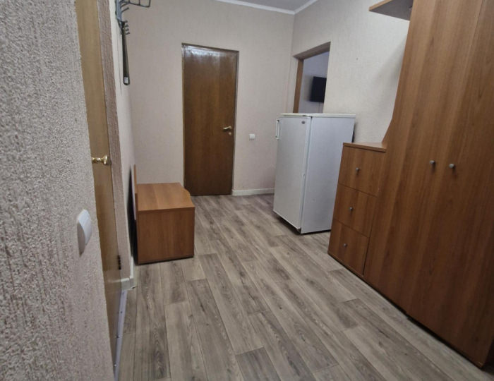 Номер полулюкс с 1 двуспальной кроватью и балконом - Загородный отель «Снежинка» Домбай