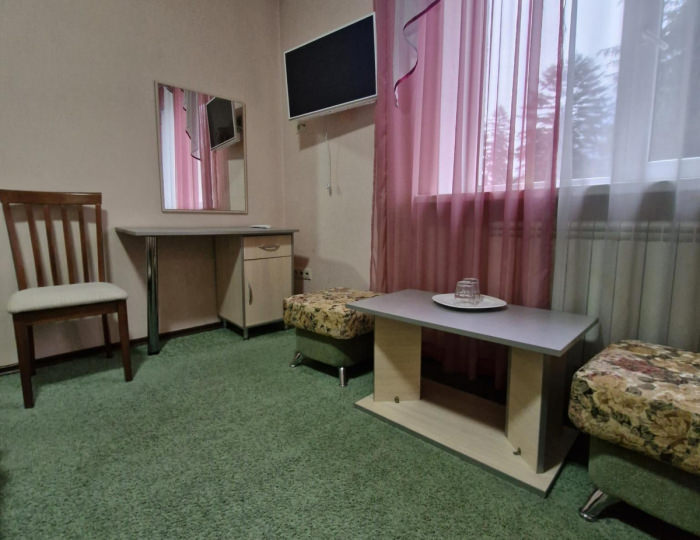 Номер стандарт улучшенный с 1 двуспальной кроватью - Загородный отель «Снежинка» Домбай