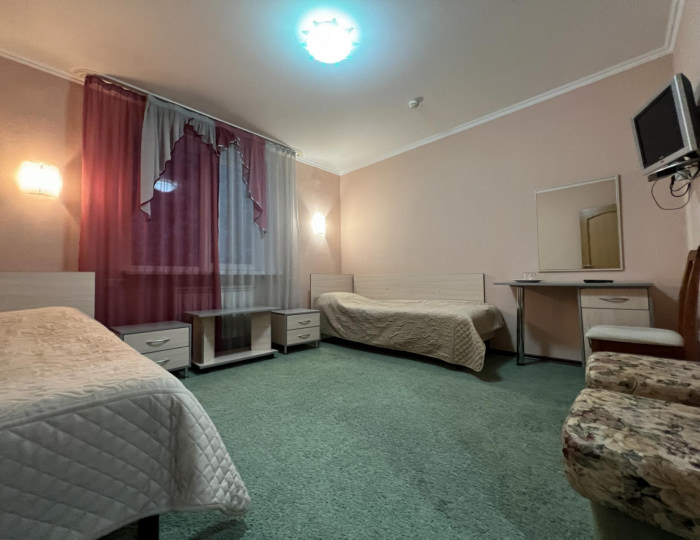 Номер стандарт улучшенный с 2 односпальными кроватями - Загородный отель «Снежинка» Домбай